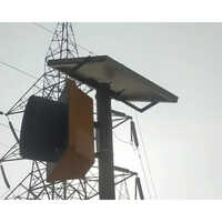 Solar Powered Blinker Light - Material: Metal & Glass