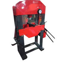 Hand Operated Hydraulic Press Machine - Nominal Force: Adjustable