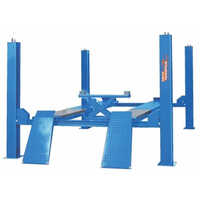 Four Post Lift - Size: Standard
