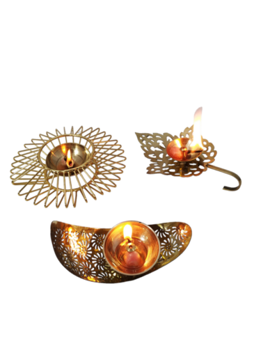 Brass Akhand Diya - Color: Golden