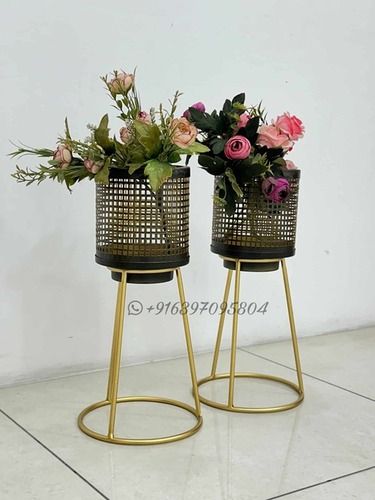 Modern Planter Set Of 2 With Stand - Bottom Diameter: 3 Inch (In)