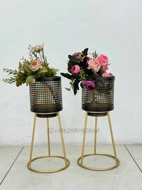 MODERN PLANTER SET OF 2 WITH STAND