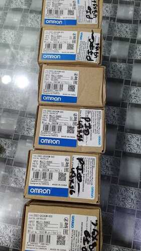 OMRON DIGITAL CONTROLLER, E5EC-QX2ASM-800