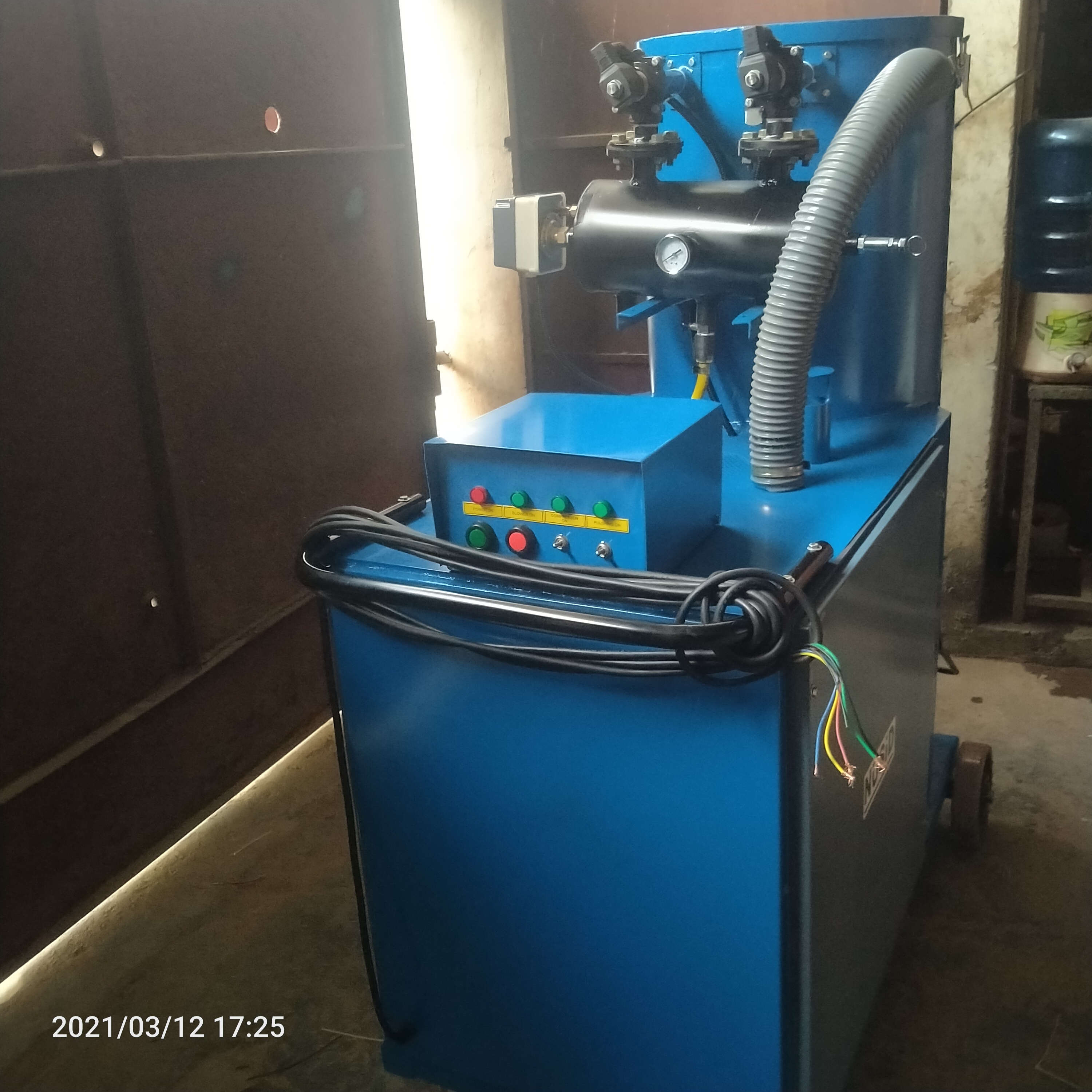 Heavy Duty Industrial Vacuum Cleaner