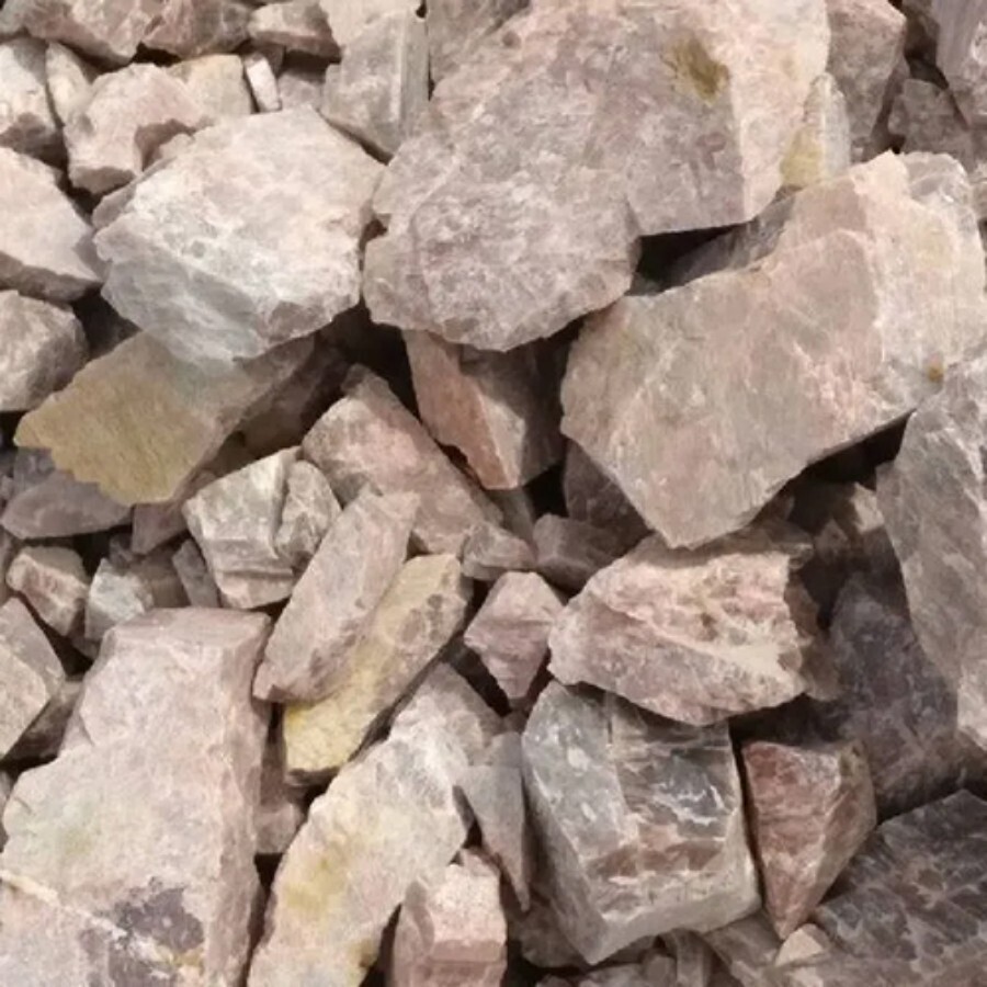 Natural Quartz Lumps - High Purity, 2.90-2.8 Specific Gravity, Light Brown Color | Exceptional Hardness for Industrial Applications
