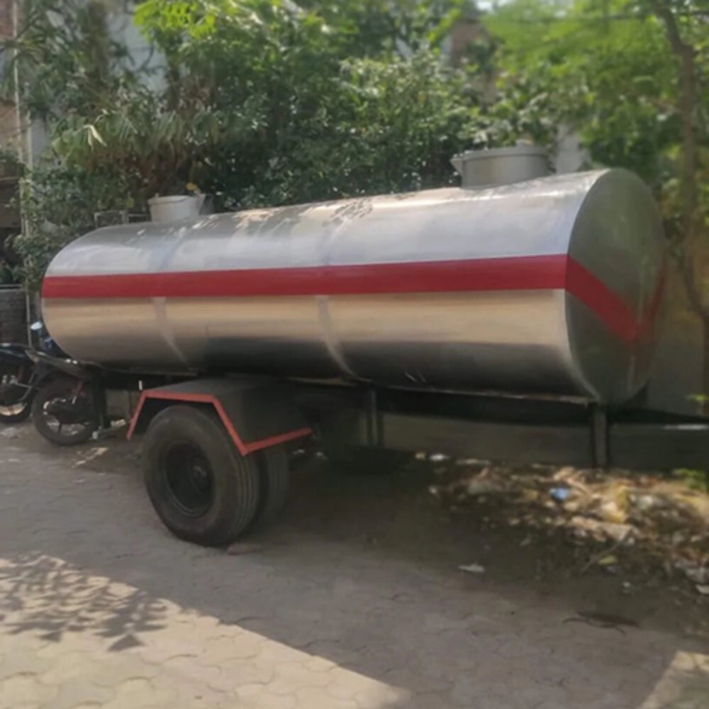 Ss Water Tanker - Material: Metal