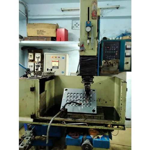 Ms Edm Sparking Machine - Dimension (L*W*H): 550 X 800 X 300 Millimeter (Mm)