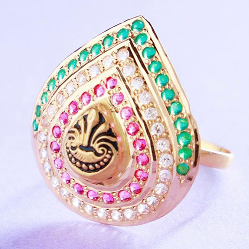 Ladies Gold Fancy Jadau Ring
