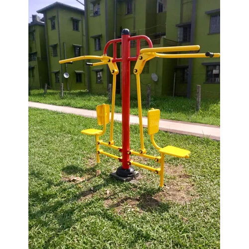 Yellow Outdoor Shoulder Press Machine
