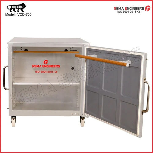 Vertical Door Type Vacuum Packaging Machine - Automatic Grade: Automatic