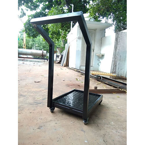 Stainless Steel Trolley Fabrication सेवाएं