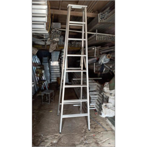 Aluminium Folding Factory Ladder - Size: 3 Feet To 20 Feet