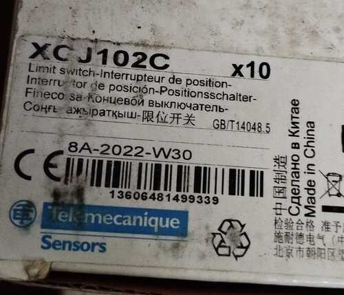 TELEMECANIQUE LIMIT SWITCH, XCJ102C