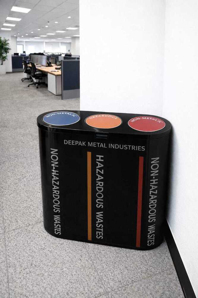 Stainless steel black quoted trio dustbins / s s dustbin black 3 in one/ s s  dustbins for bank /university