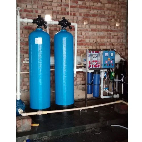 500 Lph Commercial Reverse Osmosis Plant - Material: Frp