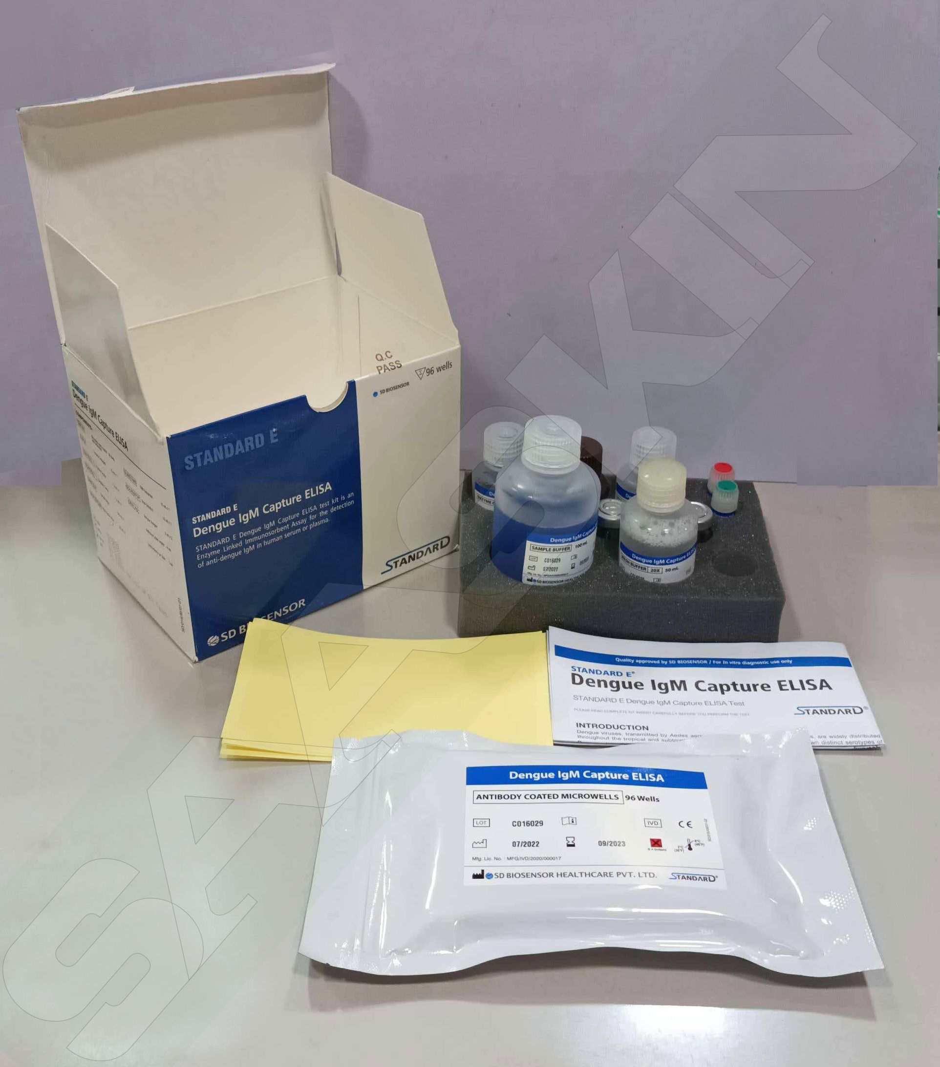 SD Biosensor  STANDARD E Dengue IgM Capture ELISA