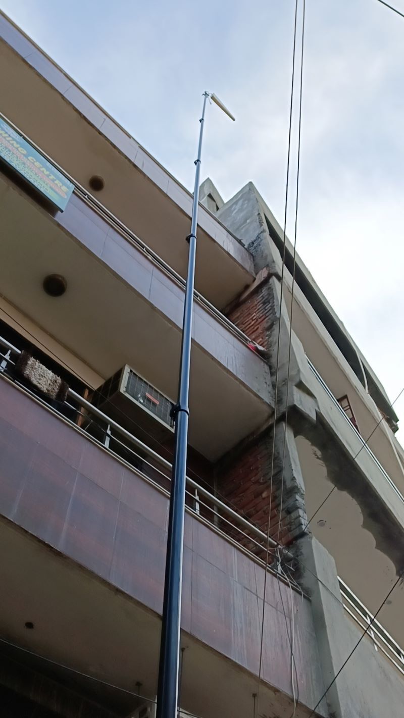 10MTR ALUMINIUM TELESCOPIC MANUAL LOCK MAST