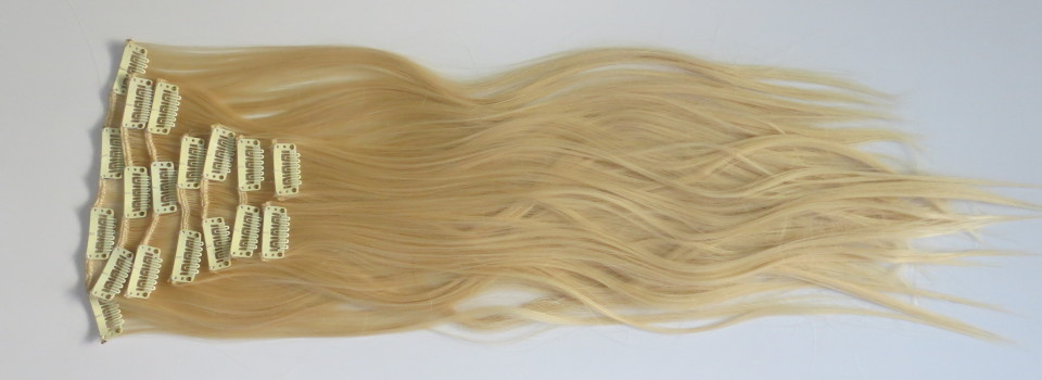 BLONDE CLIP HAIR EXTENSIONS 