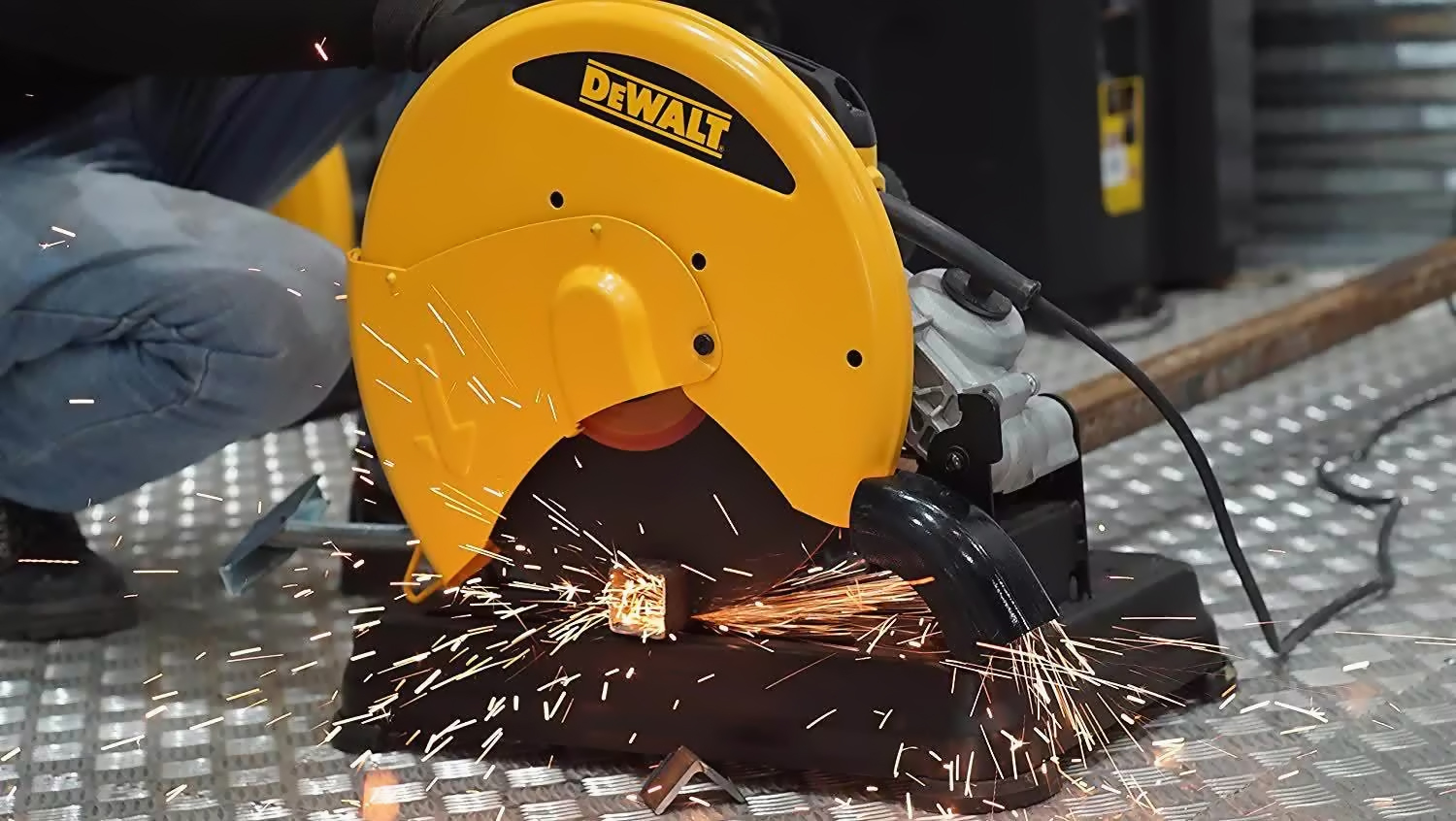 Dewalt D28870 Cut-Off Chop Saw Machine