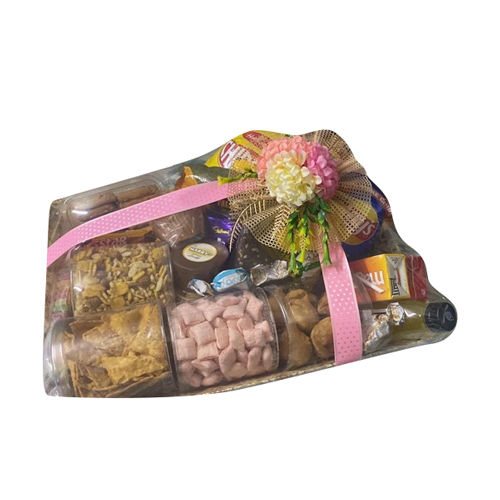 Customized Wedding Room Gift Hamper - Color: Multicolor