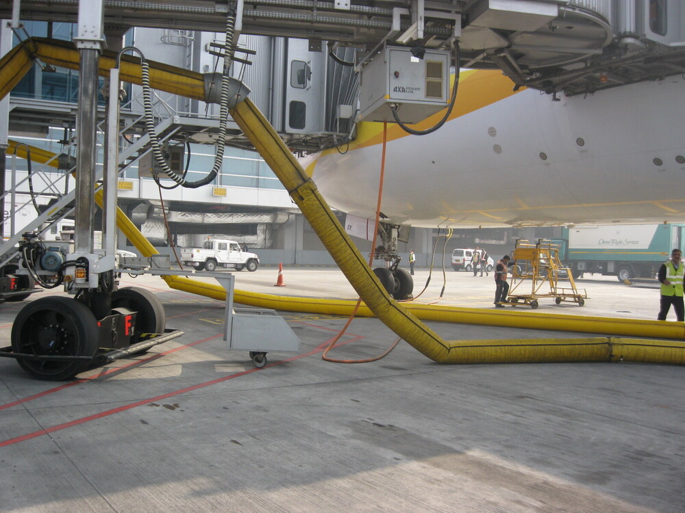 Aviation Duct Hoses - Color: Yellow