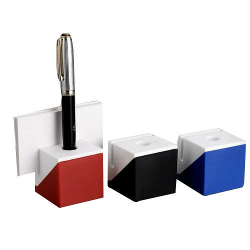 Cube Pen Stand