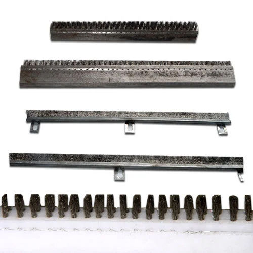 Wire Brush - Length: 1 - 2 Inch Inch (In)