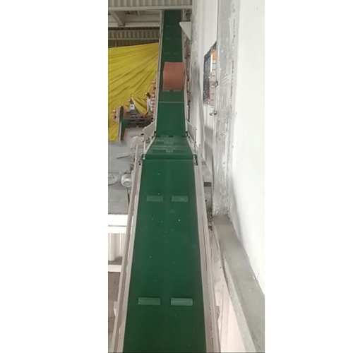 Inclined With Z Type Cleated Belt Conveyor