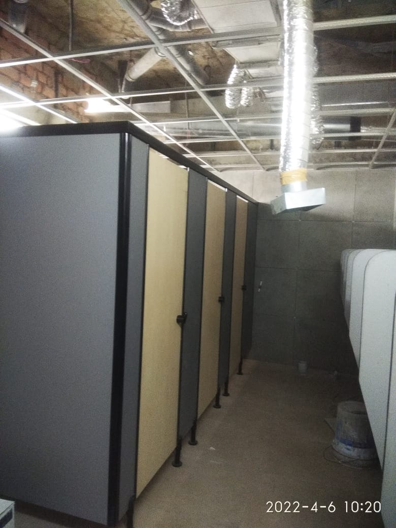 Aluminium Powder Coated Eco Dura Rest Room Toilet Cubicles