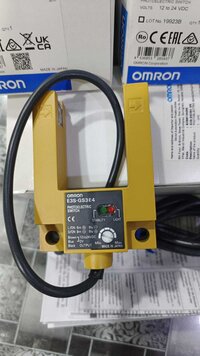 OMRON PHOTOELECTRIC SWITCH, E3S-GS3E4