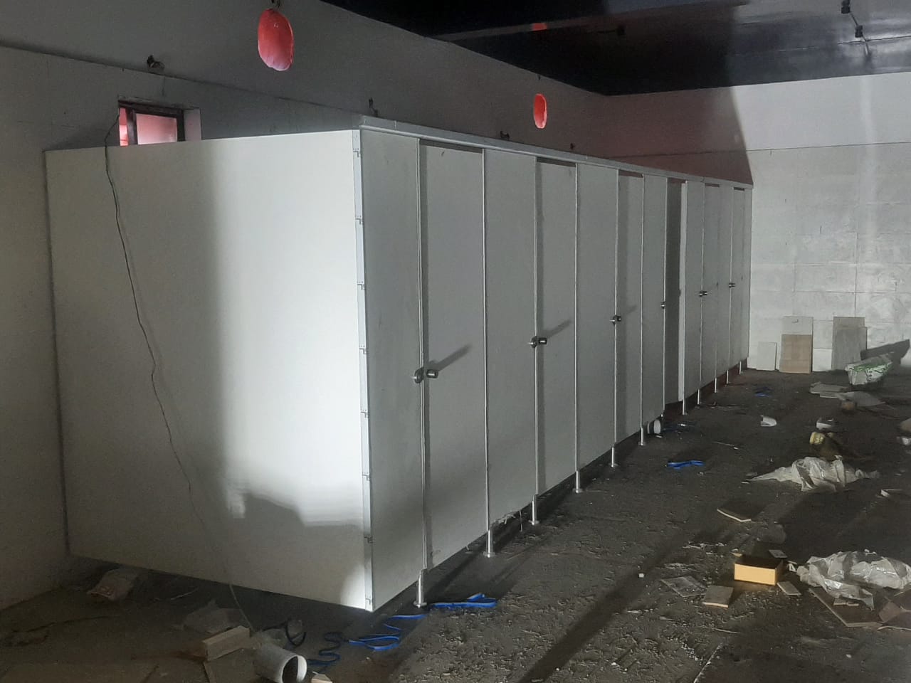 SS 316 grade Rest Room Toilet Cubicles Solution ( Primera )