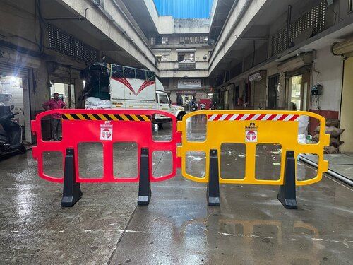 Road Traffic Barrier - Color: Yellow & Red