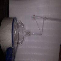 Glass Clevenger Apparatus - Borosilicate Glass, 5000ml Flask Capacity, 300mm Condenser, 10ml Graduated Clevenger With Ptf Stopper, 24/29 Joint Size