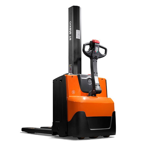 BT Staxio 0.8t Powered Stacker