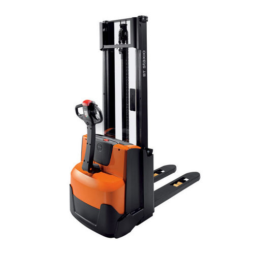 BT Staxio 1t Powered Stacker