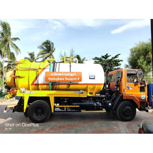 Sewer Suction Cum Jetting Machine 9000L - Capacity: 500 Liter/Day