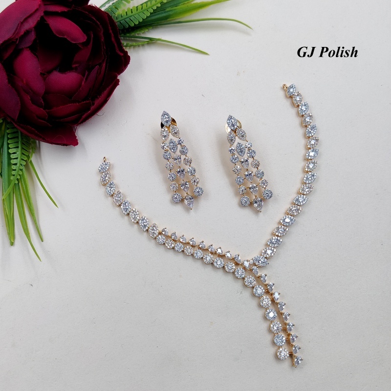 New Stylish  Shiny American Diamond Necklace Set