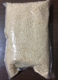 White sesame seeds