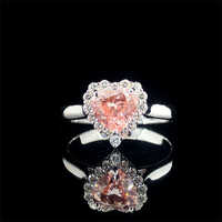 Exquisite 18kt Diamond Gold Ring With 1.30ct Lab-grown Pink Heart - Color: Silver