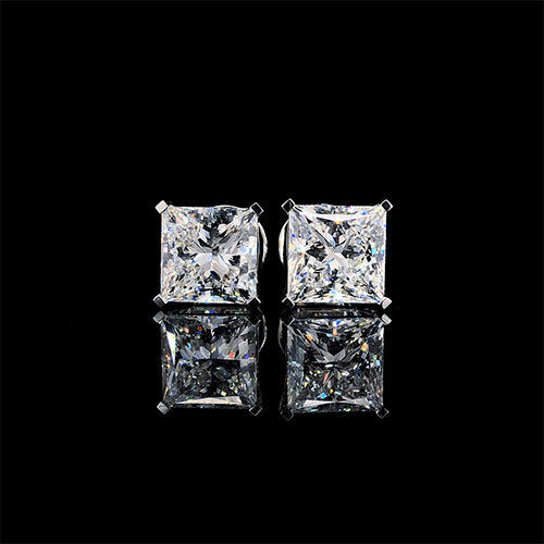 Princess Cut Diamond Stud Earrings - Diamond Cut: Excellent