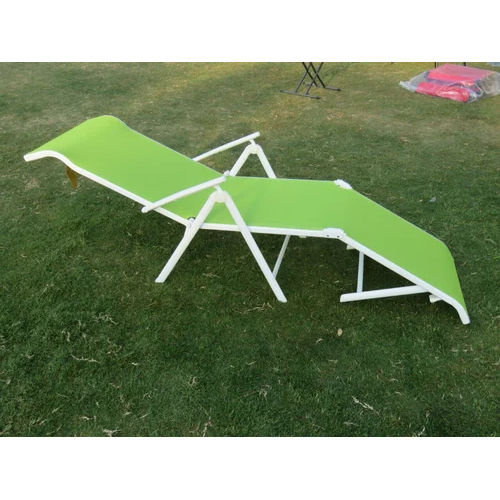 Foldable Swimming Pool Chair - Color: Green