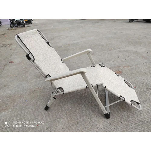 Adjustable Sea Chair - Color: White