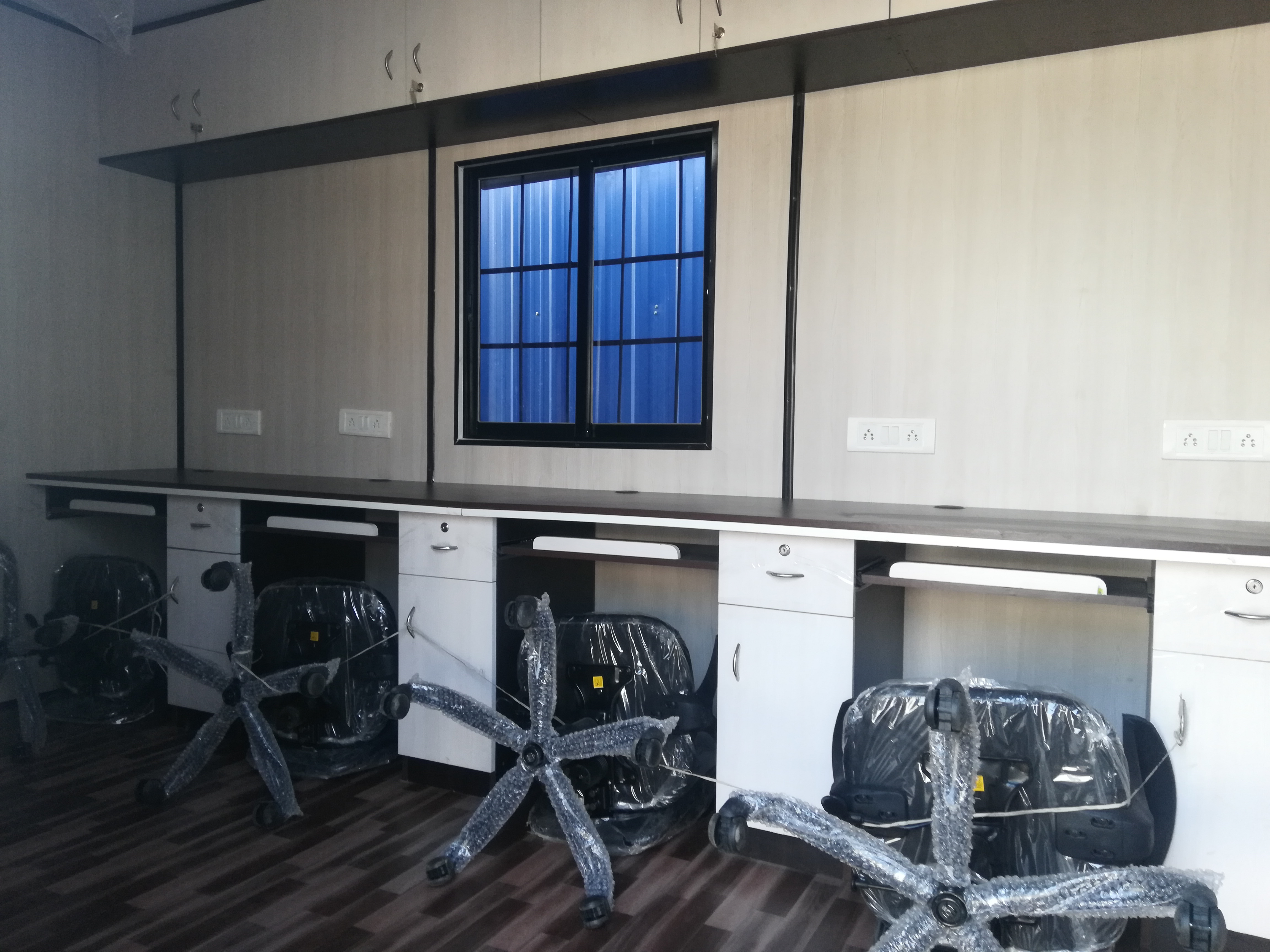 GI Portable Office Cabin - Galvanized Iron Construction, Steel Windows & Doors | Wind Resistant, Custom Color Options