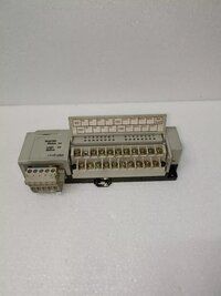 Allen-Bradley 1791D-8B8P SER.D REV.C01 PN.97240473 CompactBlock IO