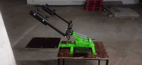 Single hand printing machine