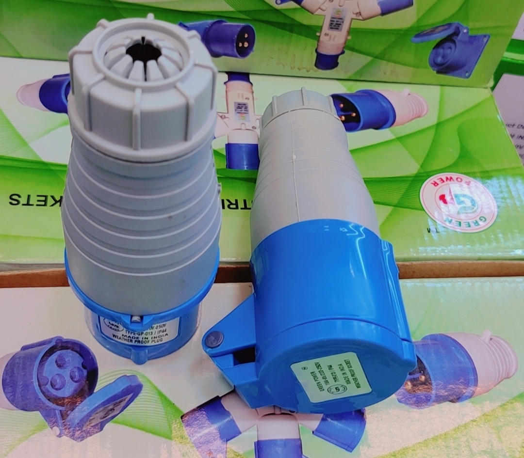 3 Pin Blue Pvc Industrial Plug And Socket For Machinery