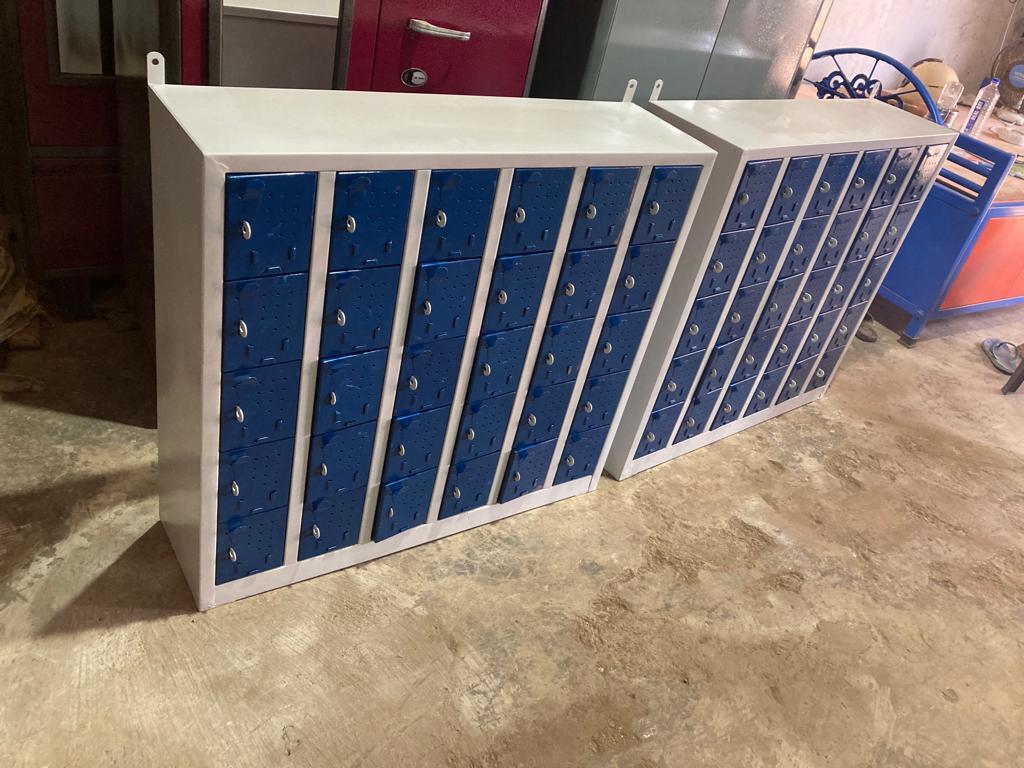 30 Door Mobile Phone Locker_rolex India Engineering - Color: Customized