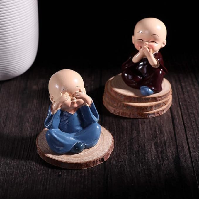 Mitsico 4 Monks Decoration, Monk 4 Statues Miniature Buddha Figurines Set Little Showpiece