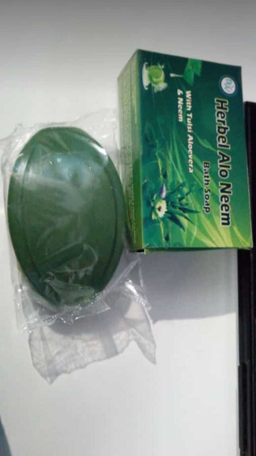 Herbal Soap - Handmade Herbal Extracts, Alcohol-free Formula | Suitable For All Skin Types, Aromatherapy Benefits