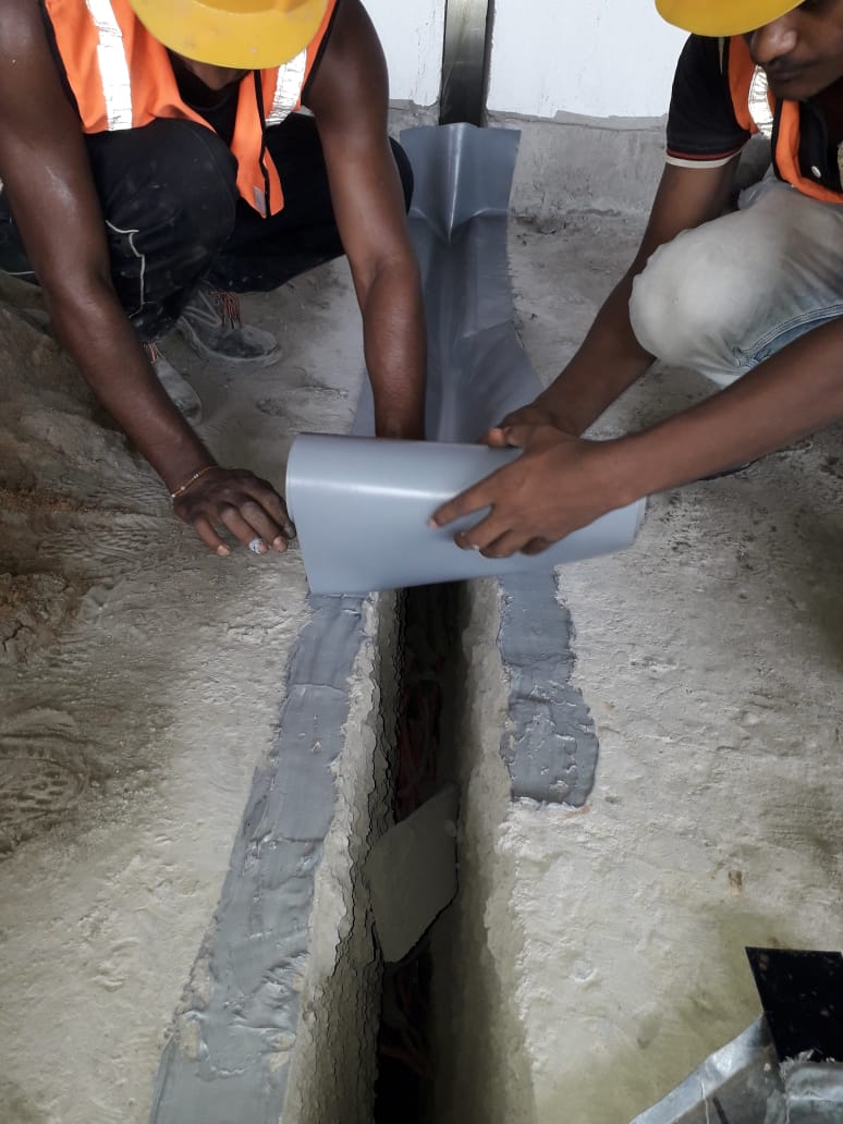 Vertical Joint Epdm Pasting And Sealing - High Strength Lightweight Epdm Material | Corrosion Resistant Finish, Powder Coated For Industrial Usage